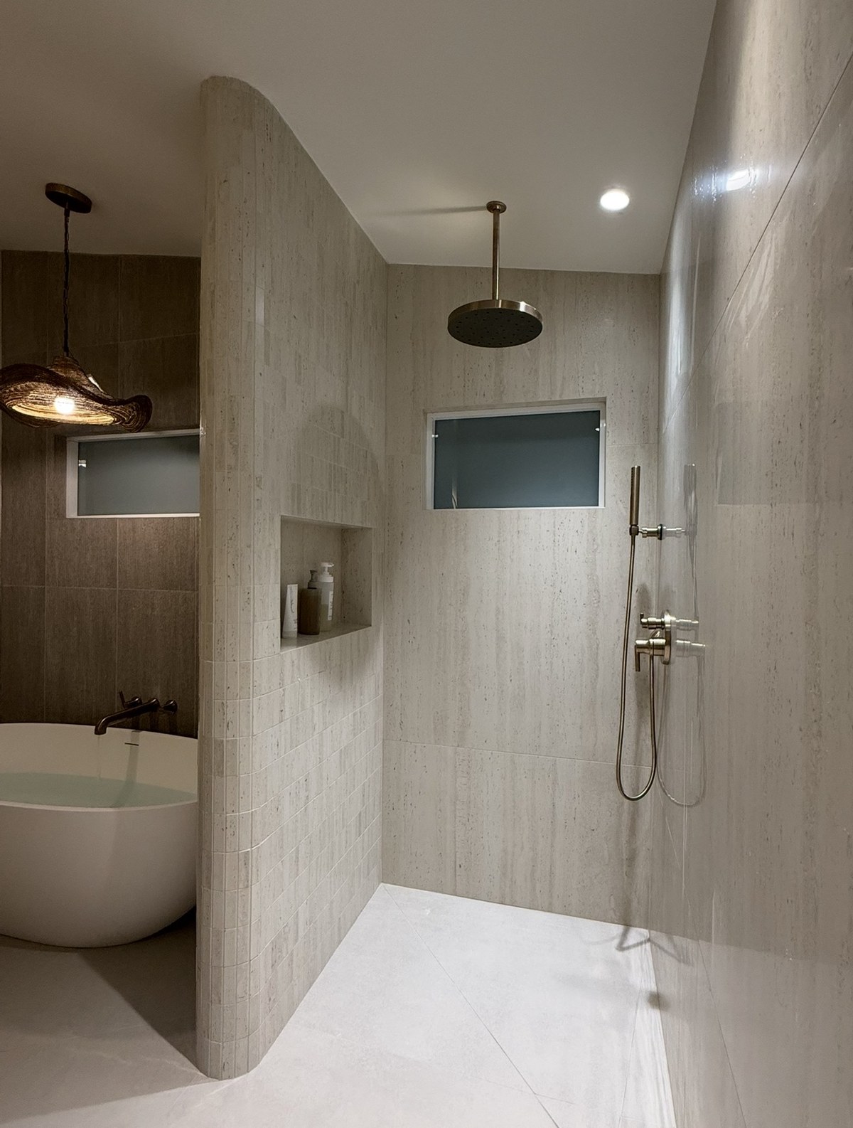 Walk-in shower with wood-look walls