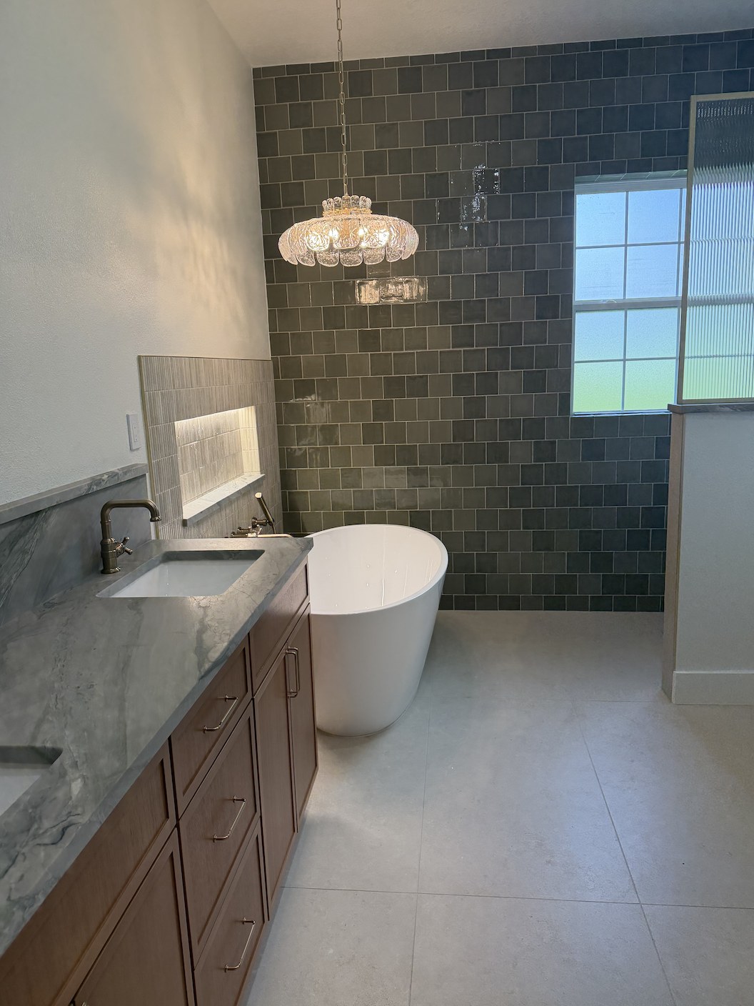 Zellige-tile bath
